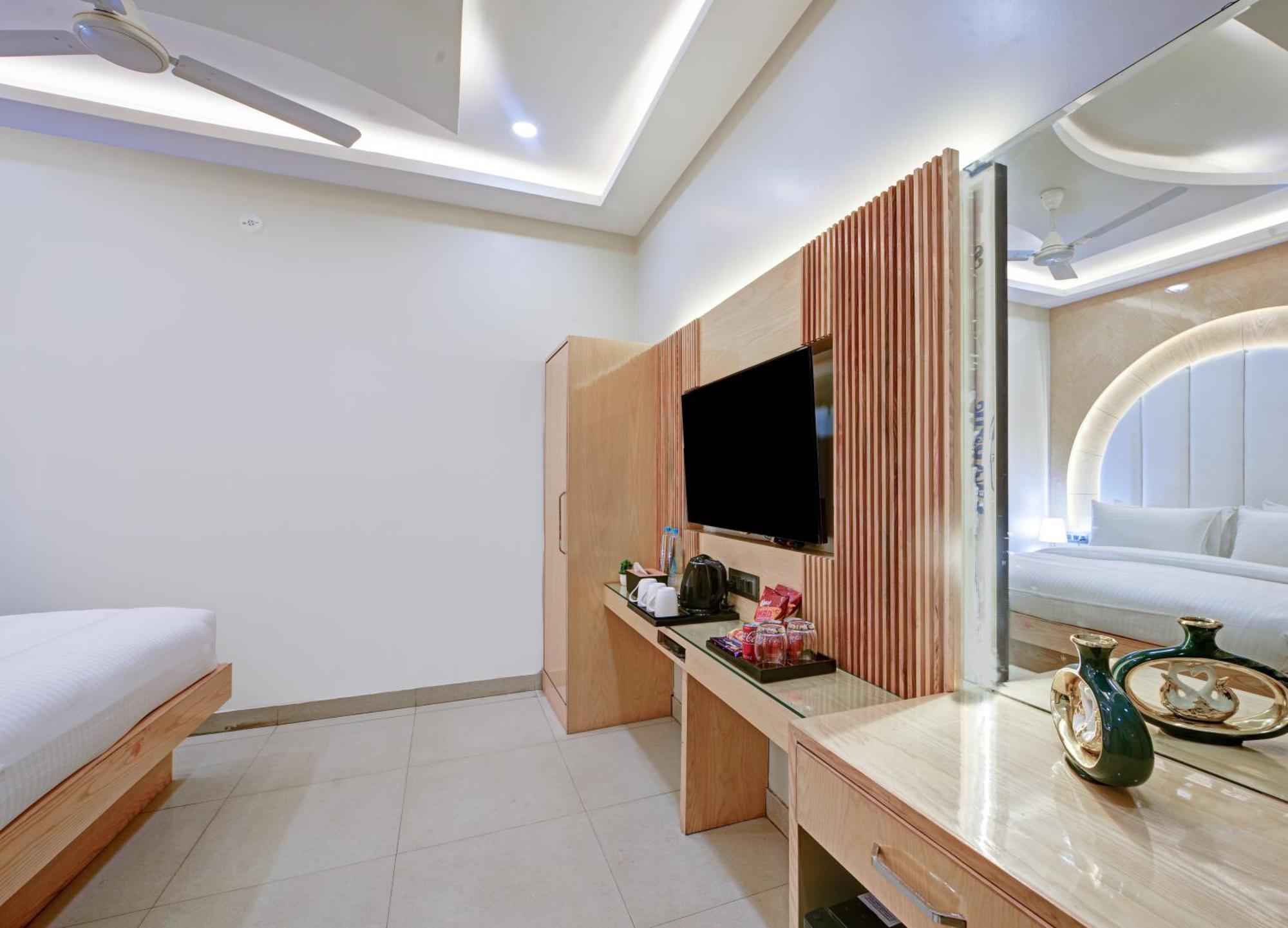 New Frontier - 2 Mins From Old Delhi Railway Station & Chandni Chowk Bagian luar foto